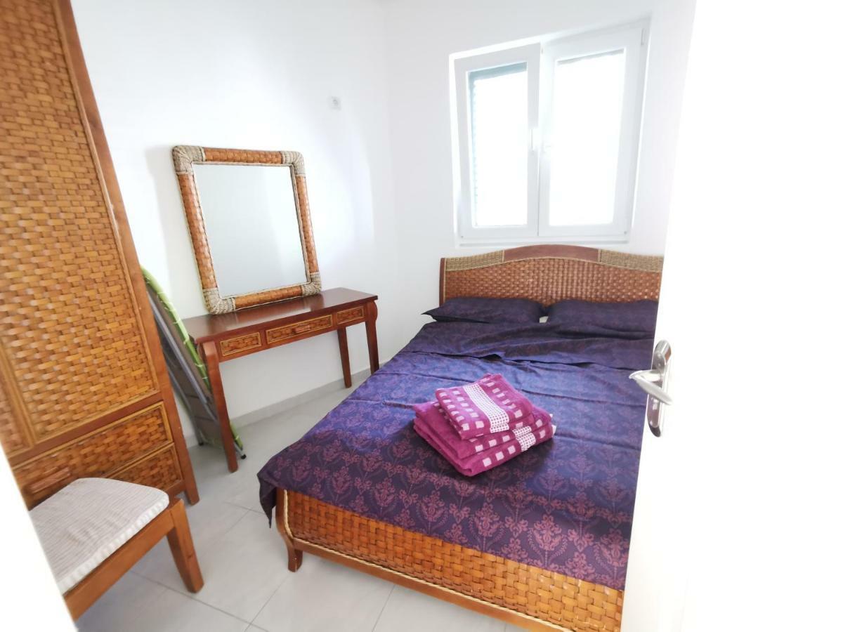 Apartments Rales สเวติ สเตฟาน ภายนอก รูปภาพ